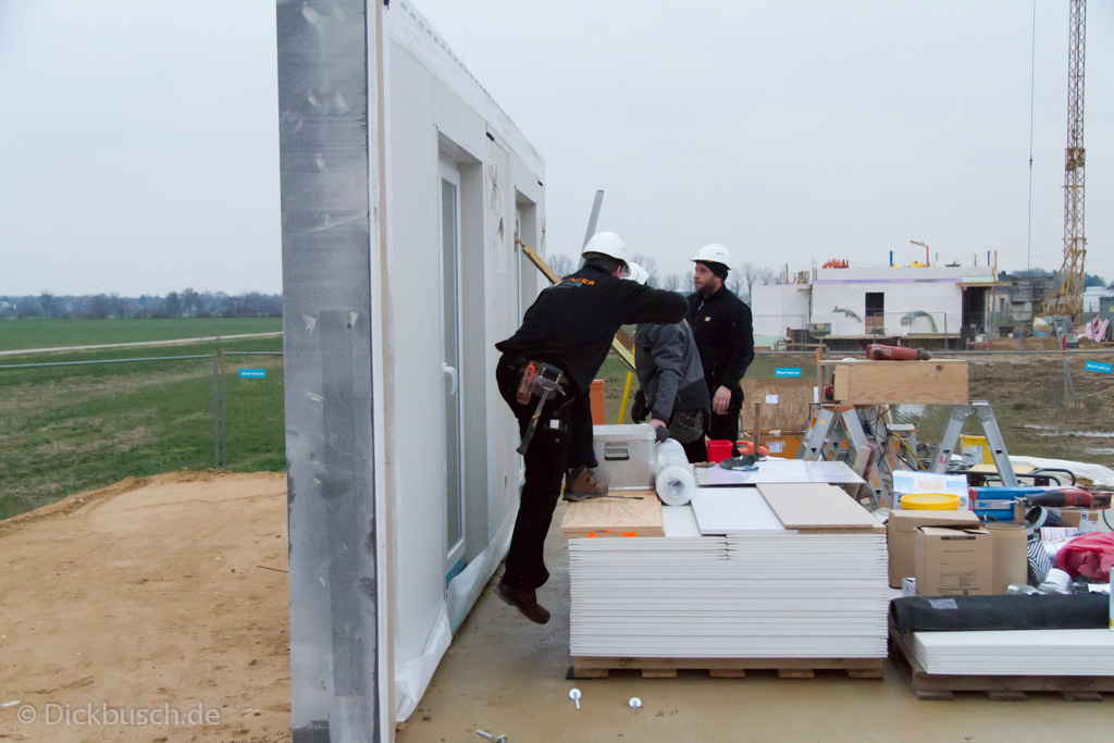 130311072427 MJ  0255