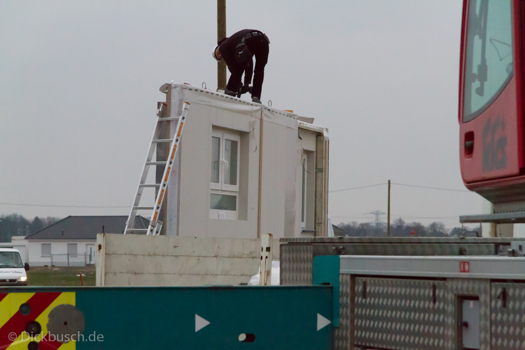 130311072923 MJ  0265