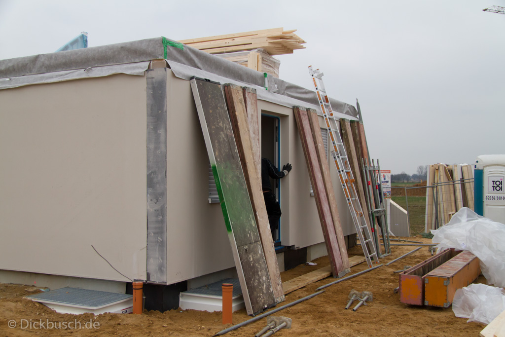 130311104317 MJ  0360