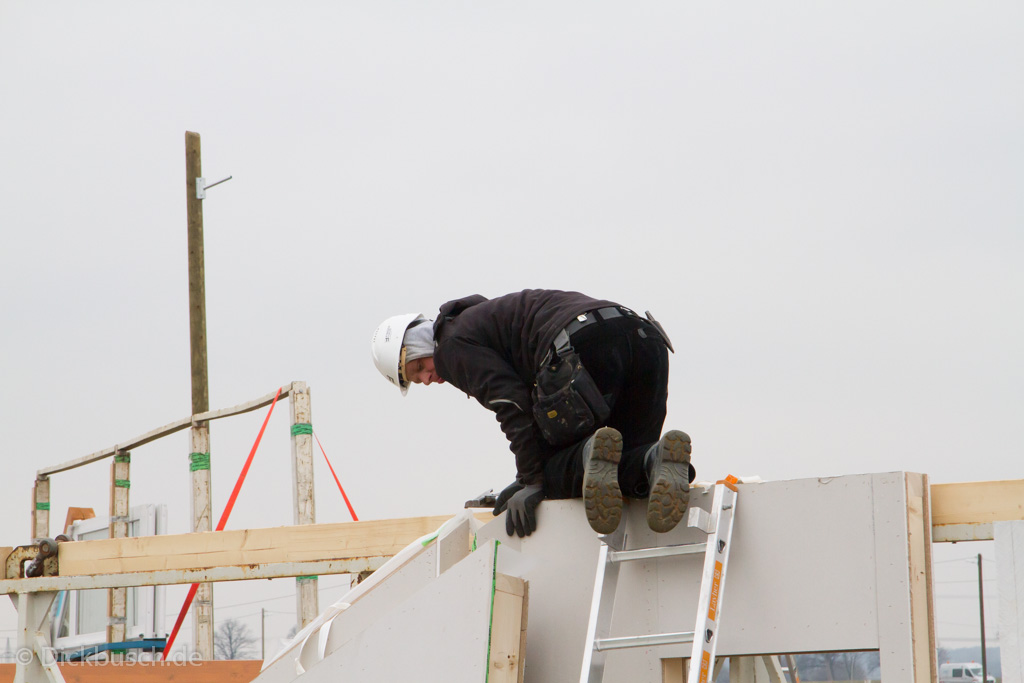 130311124436 MJ  0438