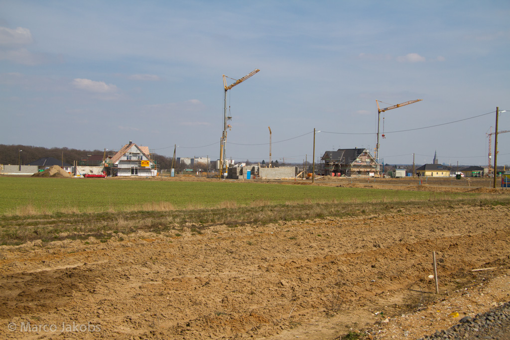 130401140023 MJ  0567