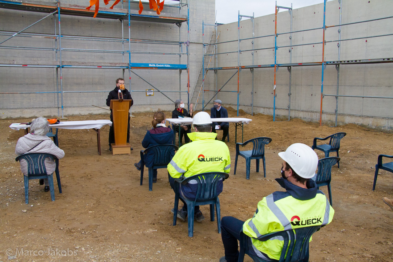 20201024150228 MJ  8233