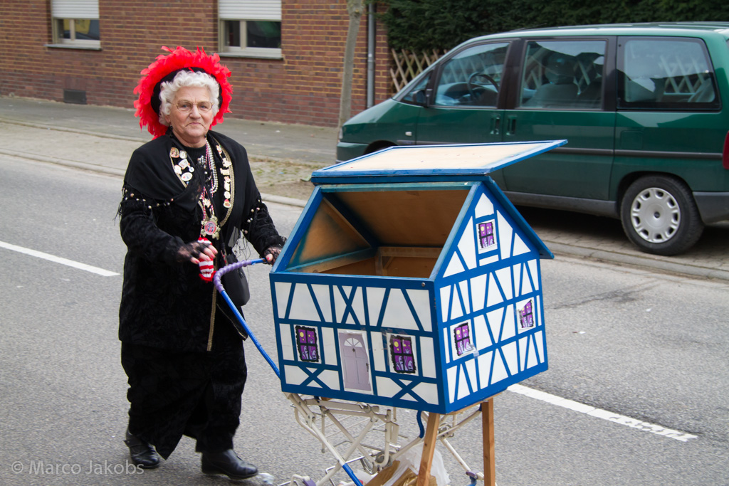 130212163542 MJ  0120